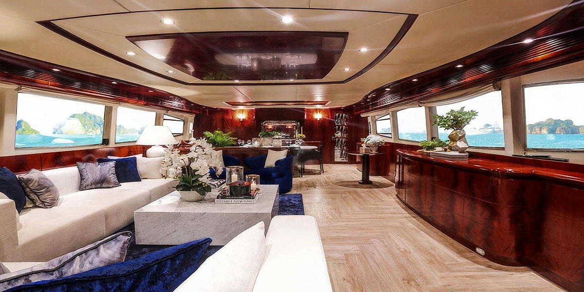 Аренда моторной мега яхты Astondoa 102 FOR YOUR EYES ONLY на Пхукете